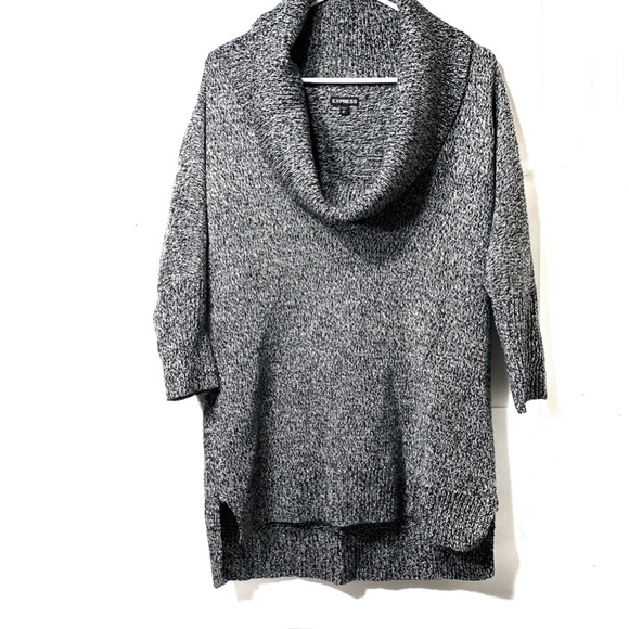 Express Women’s Sweater - Picture 1 of 5